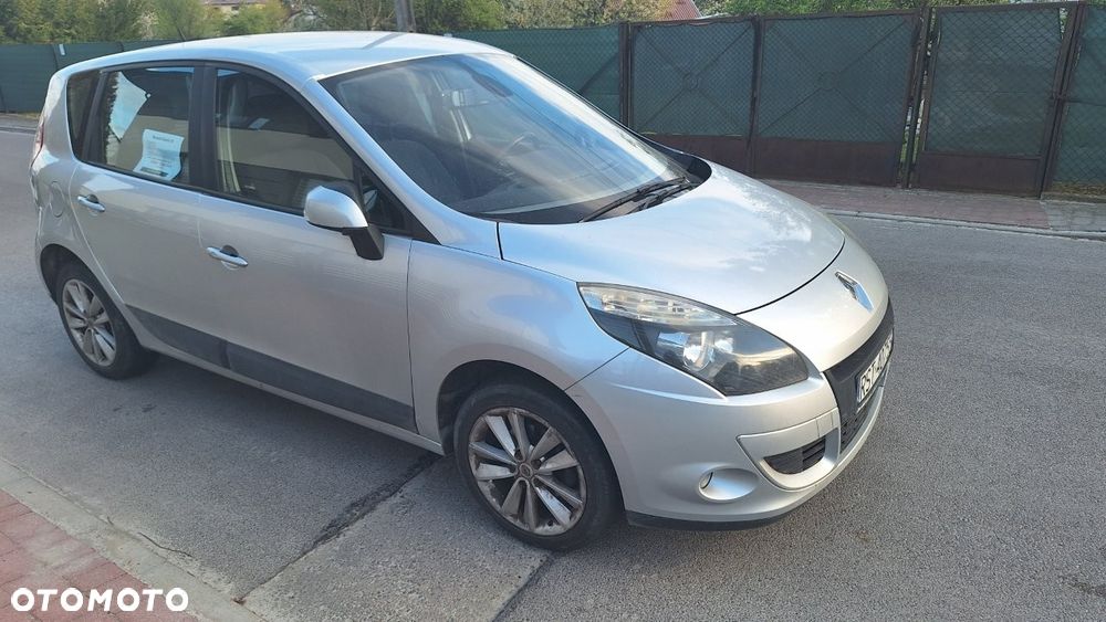 Renault Scenic 1.5 dCi Emotion - 4