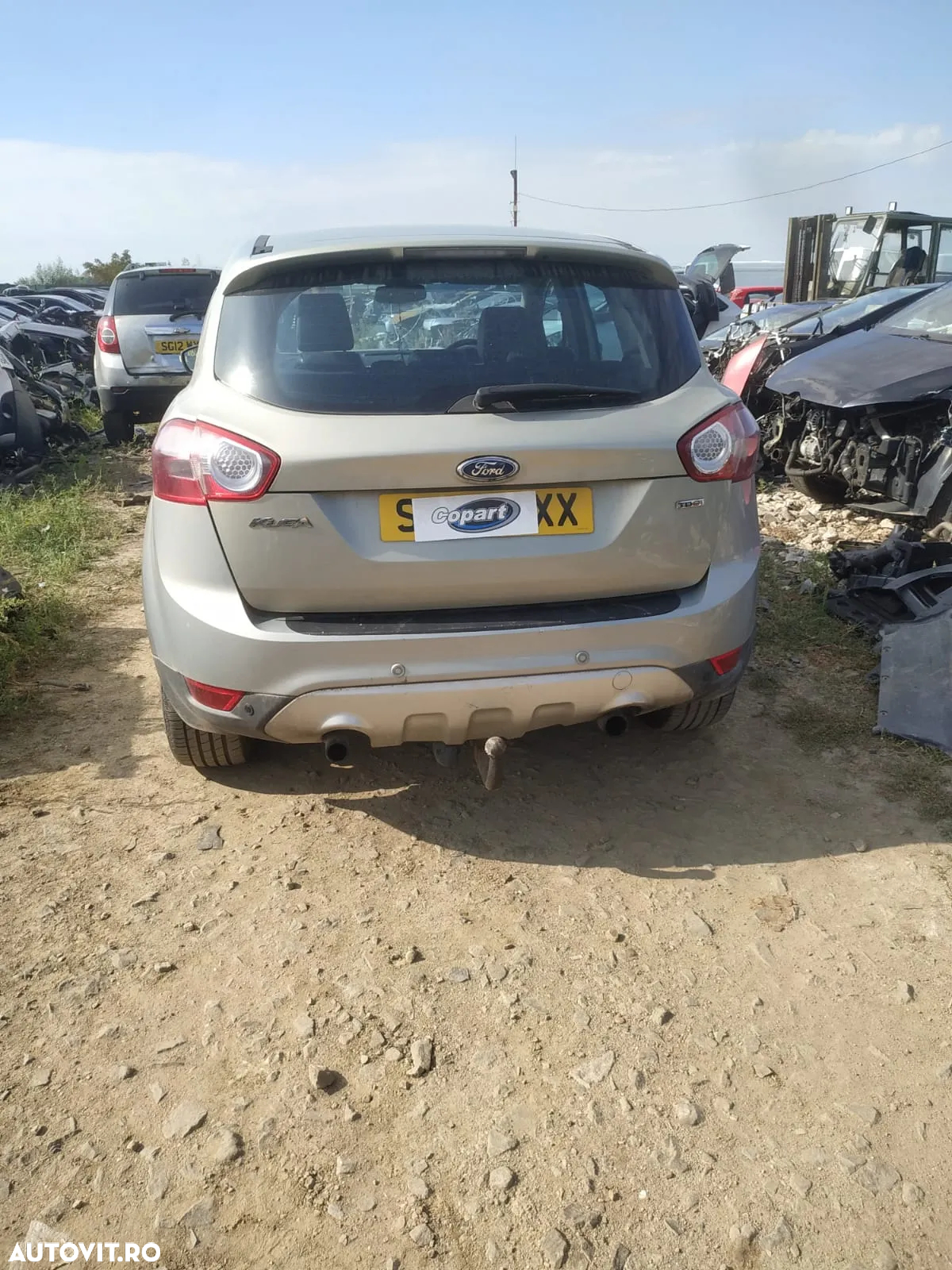 Dezmembrez Ford Kuga - 11