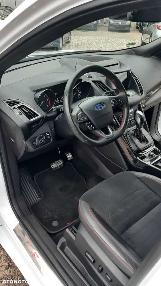 Ford Kuga 2.0 TDCi 4x4 ST-Line - 16