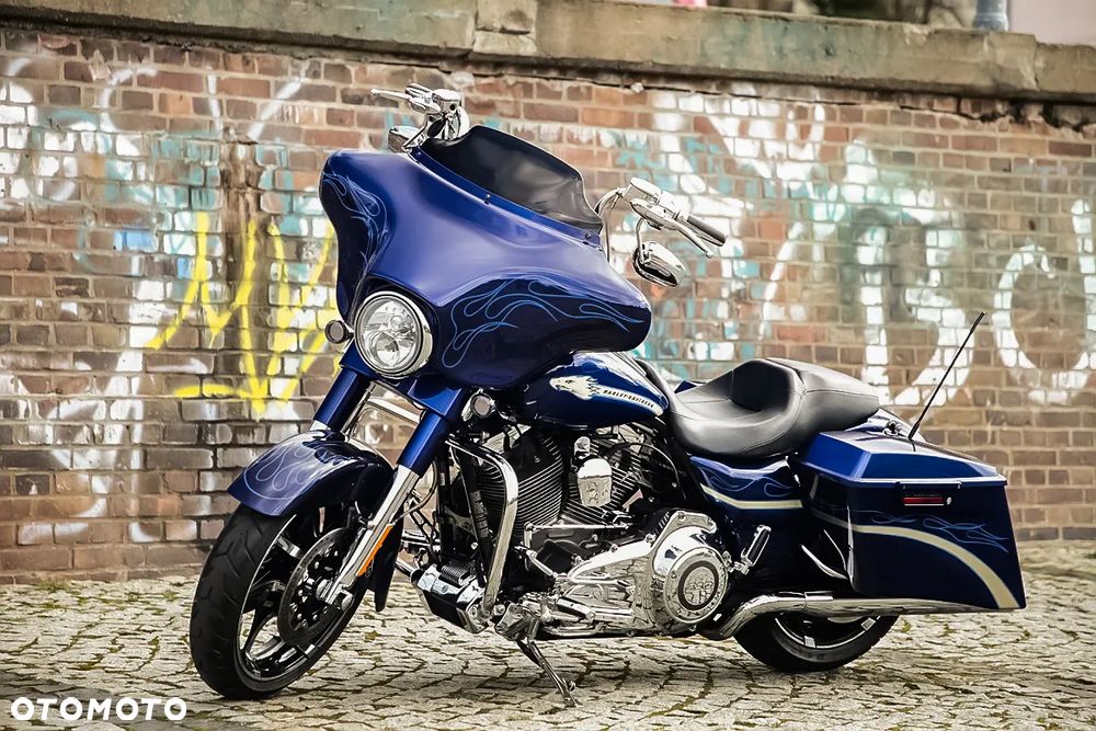 Harley-Davidson Touring Street Glide - 4