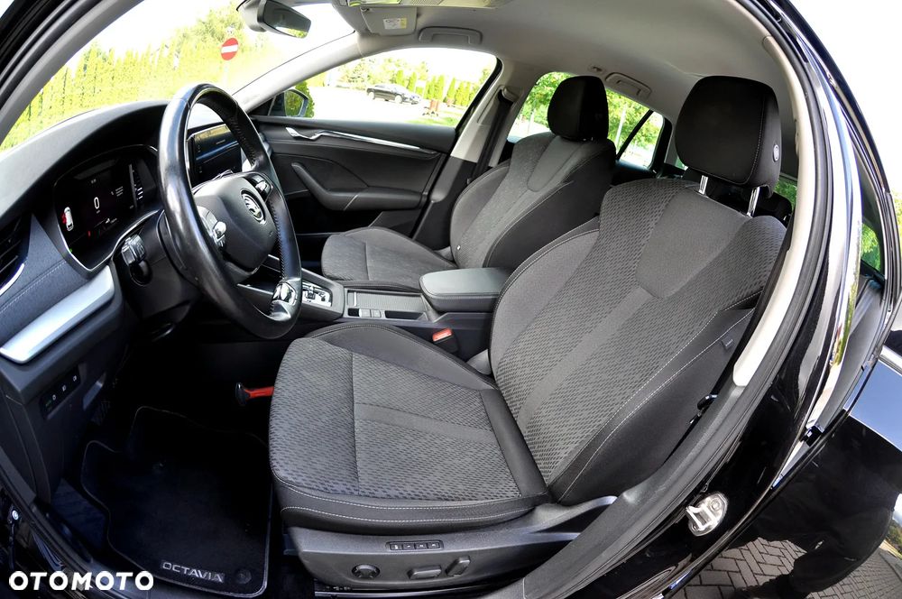 Skoda Octavia 1.5 TSI e-TEC DSG Exclusive - 22