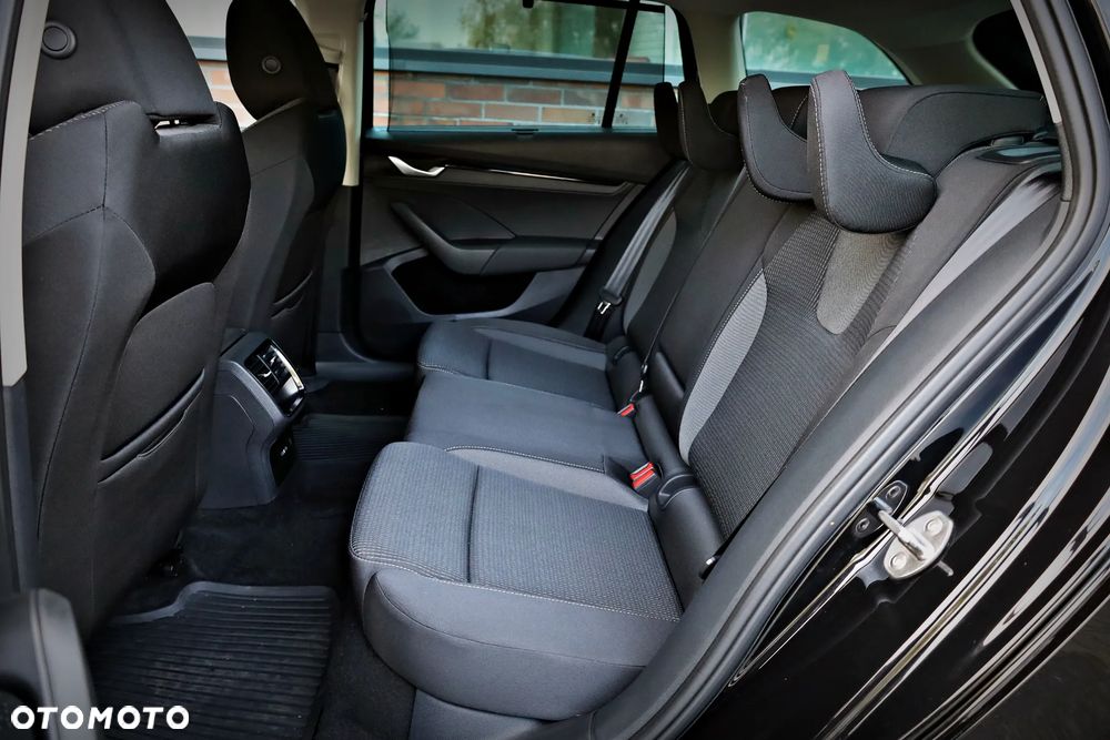 Skoda Octavia 1.5 TSI Selection - 27
