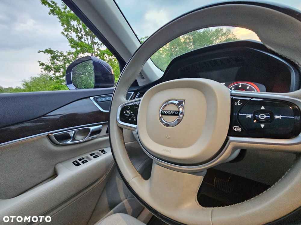 Volvo XC 90 T6 AWD Momentum 7os - 10
