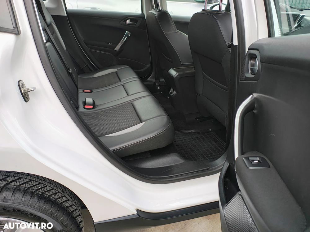 Peugeot 2008 PureTech 110 GPF Stop&Start EAT6 Allure - 9