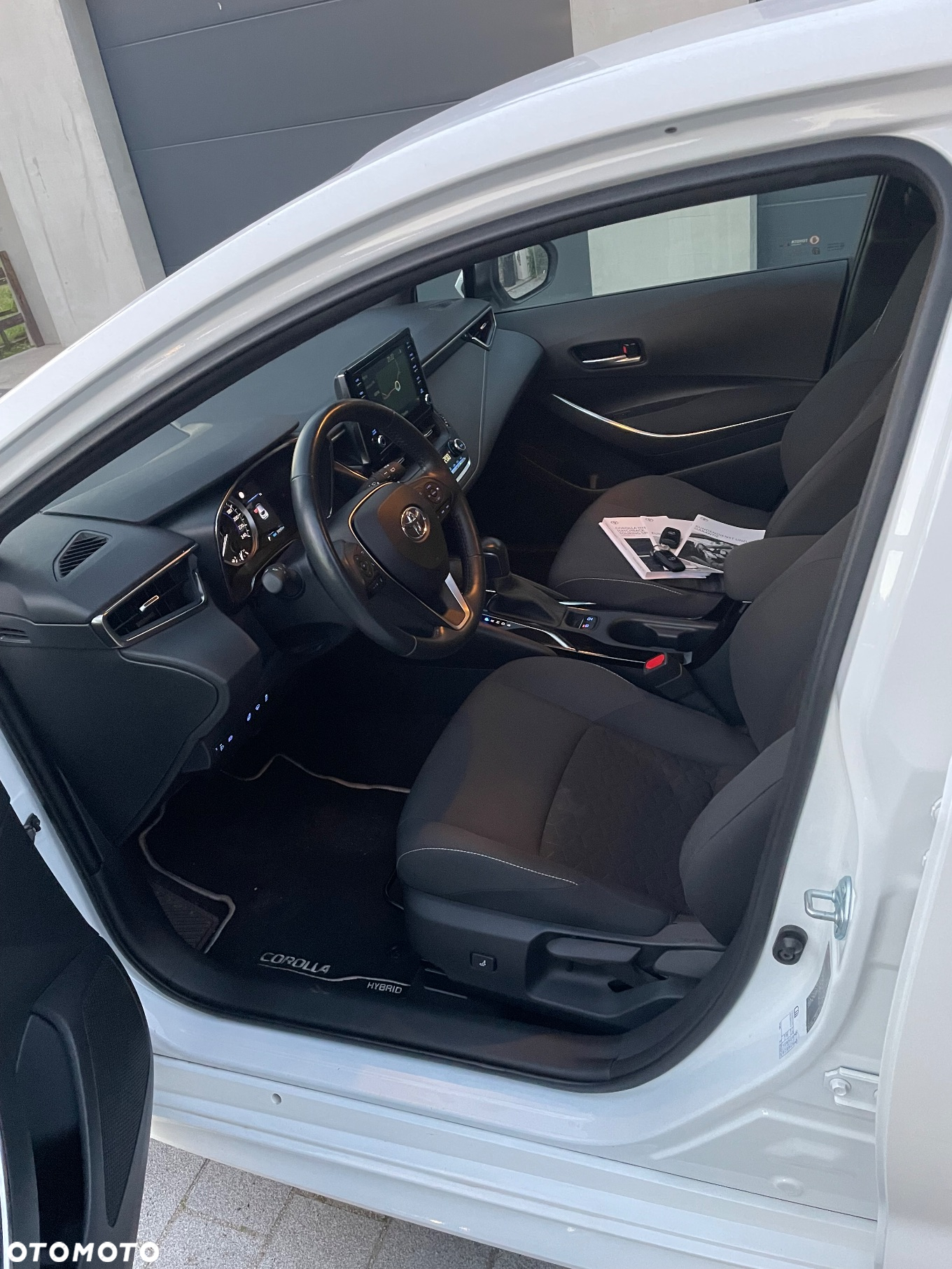 Toyota Corolla 1.8 Hybrid Comfort - 10