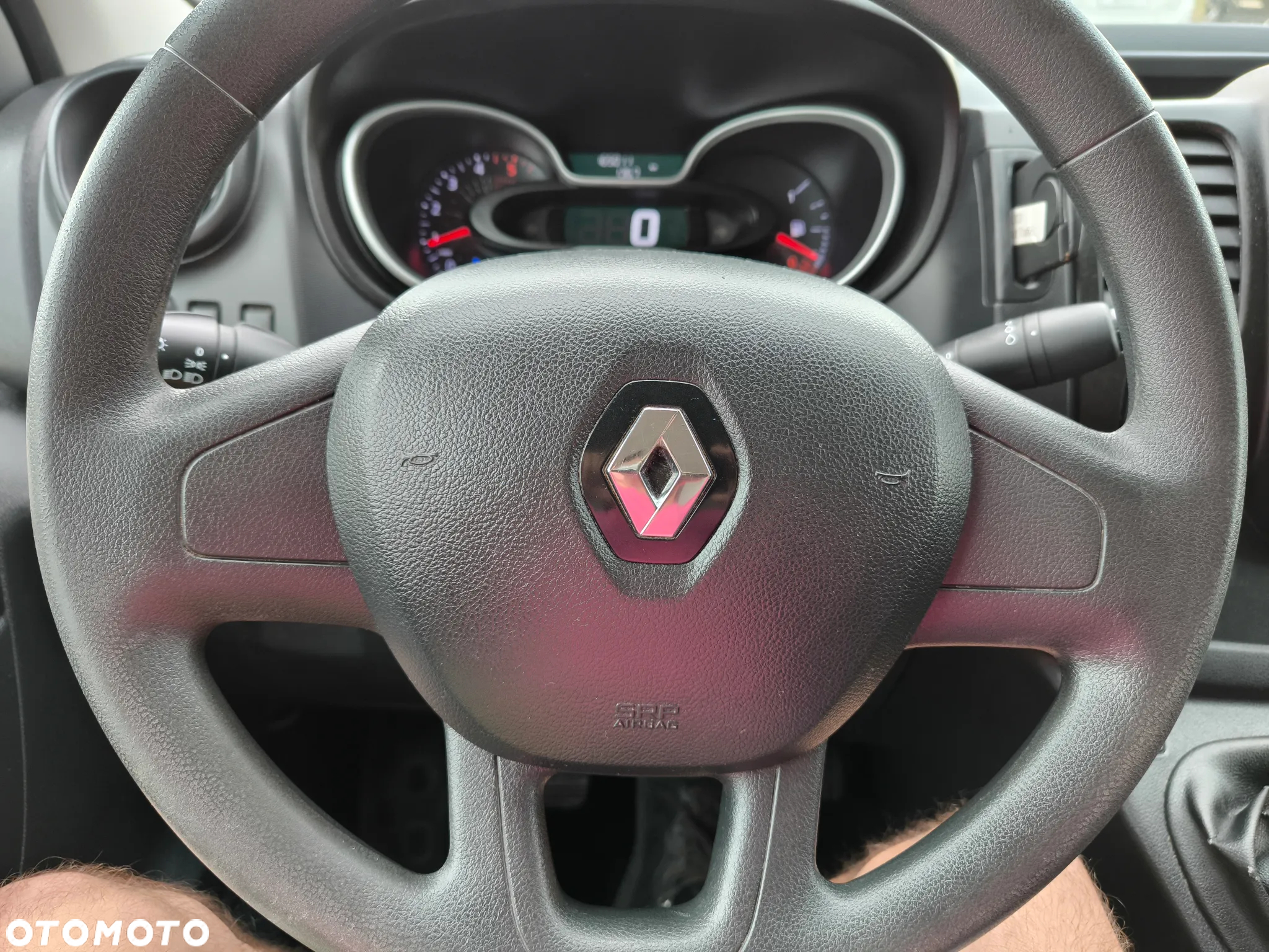 Renault Trafic - 18