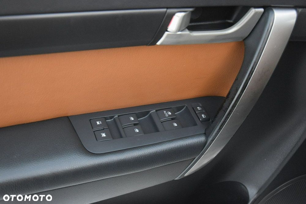 Chevrolet Captiva - 24