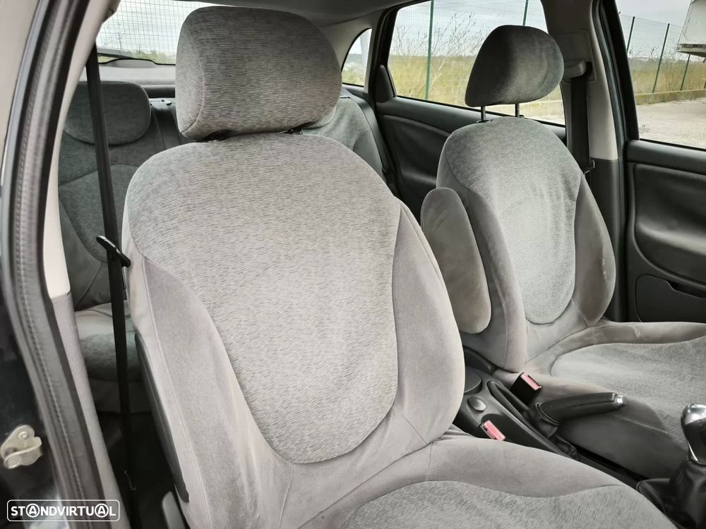 Citroën C5 HDi 110 Business Class - 25