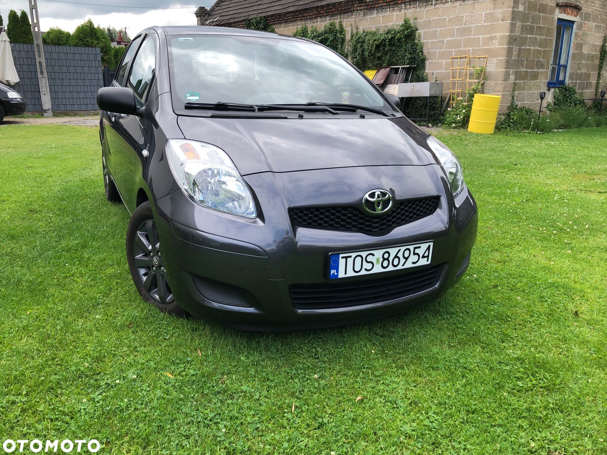 Toyota Yaris 1.33 VVT-i Cool - 1