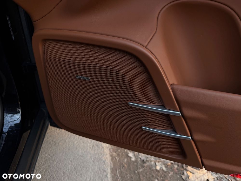 Porsche Cayenne S - 22