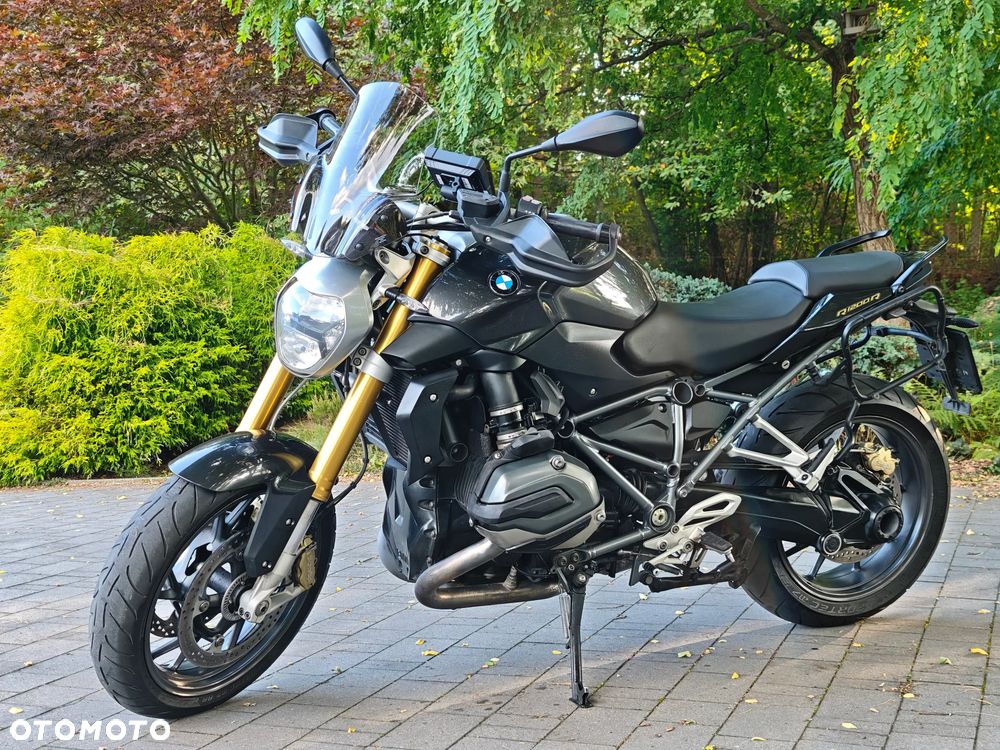 BMW R - 1