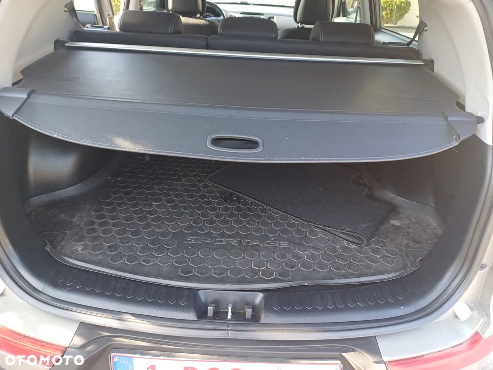 Kia Sportage 1.7 CRDI 2WD ISG Dream-Team Edition - 25