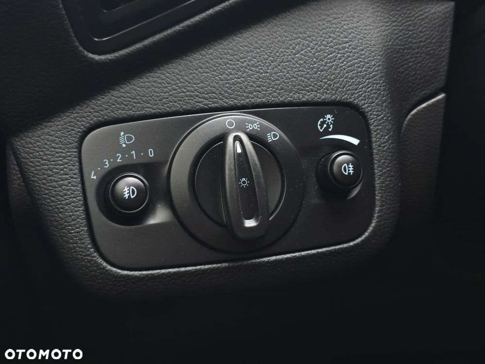 Ford Kuga 1.5 EcoBoost 2x4 Titanium - 29