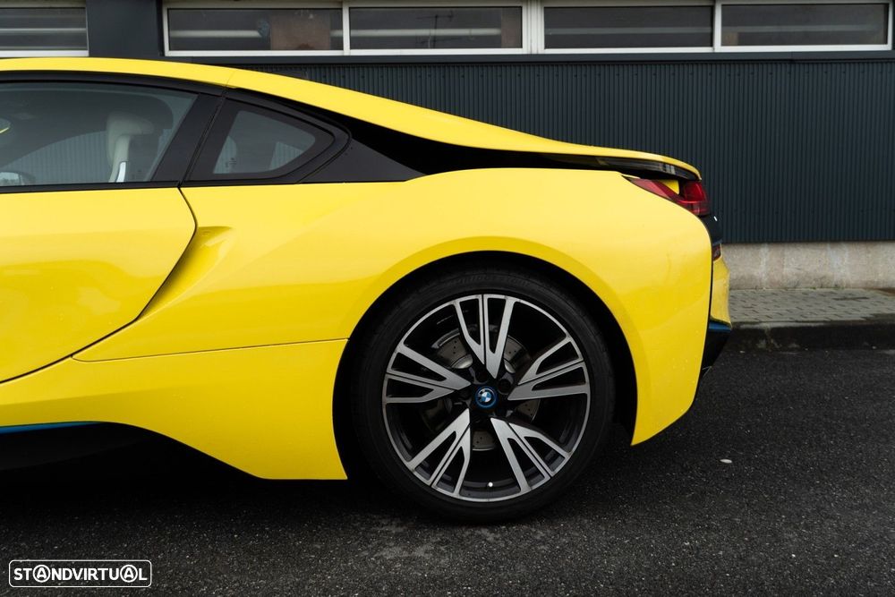 BMW i8 Standard - 28