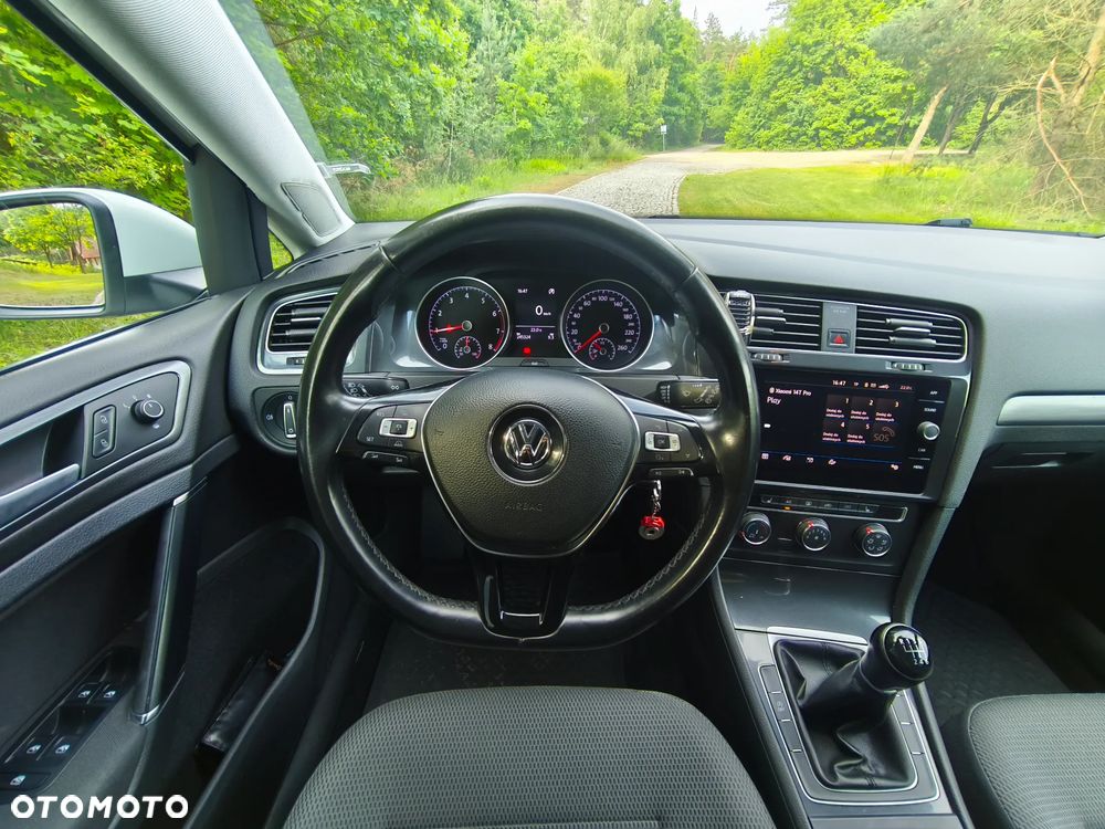 Volkswagen Golf 1.0 TSI (BlueMotion Technology) Comfortline - 17
