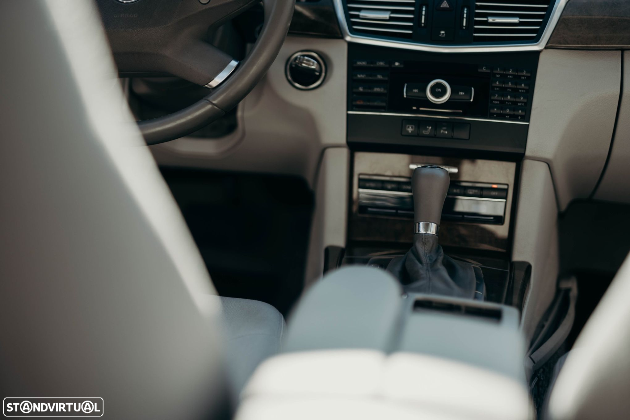 Mercedes-Benz E 250 CGi Elegance BlueEfficiency - 5