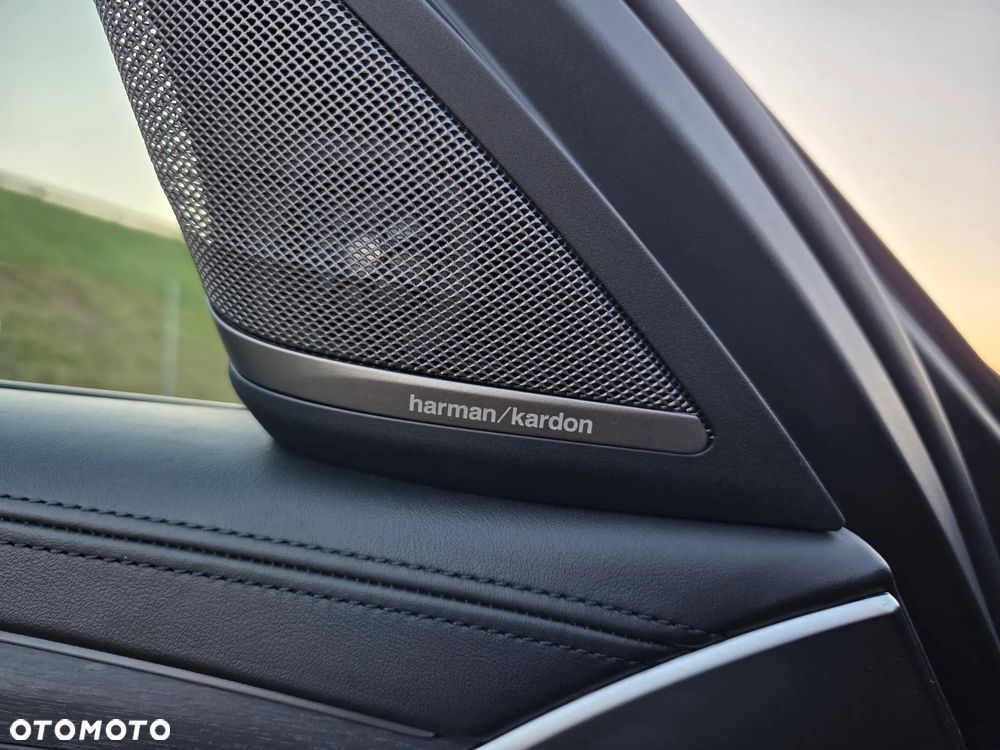 BMW Seria 5 530d xDrive mHEV M Sport sport - 32