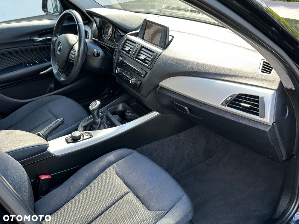 BMW Seria 1 - 17