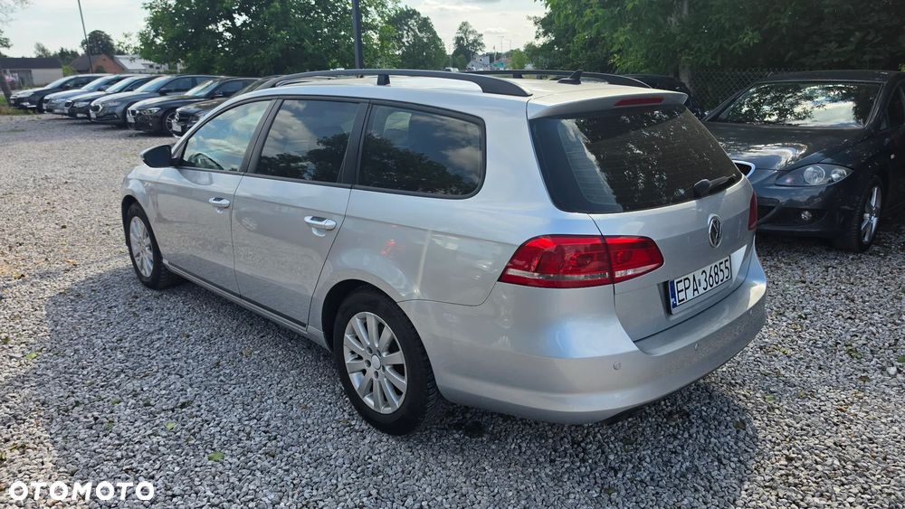 Volkswagen Passat 2.0 Blue TDI SCR Comfortline - 5