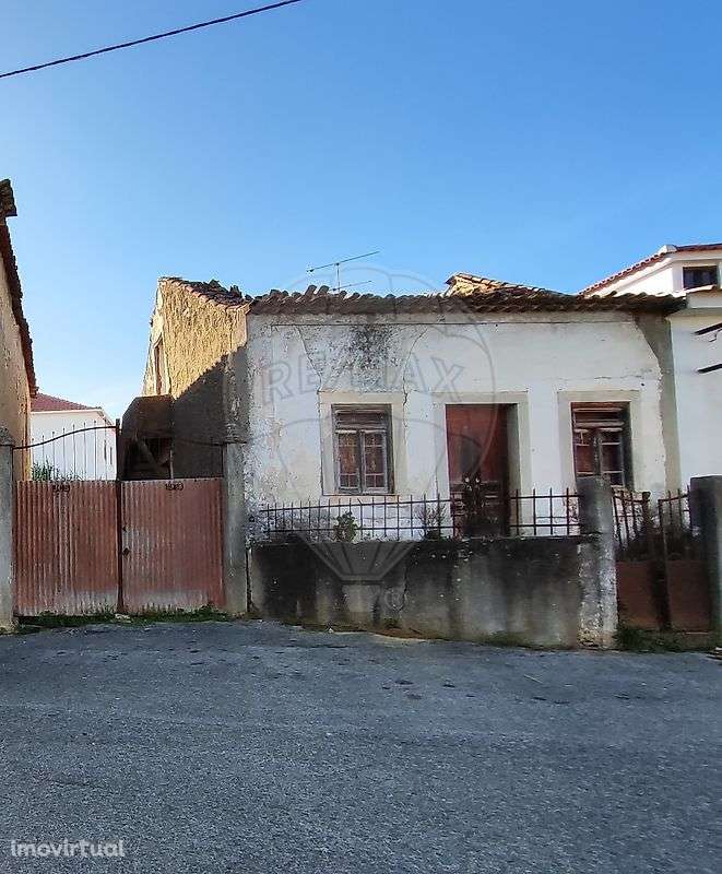 Moradia T4 para venda - Grande imagem: 2/9