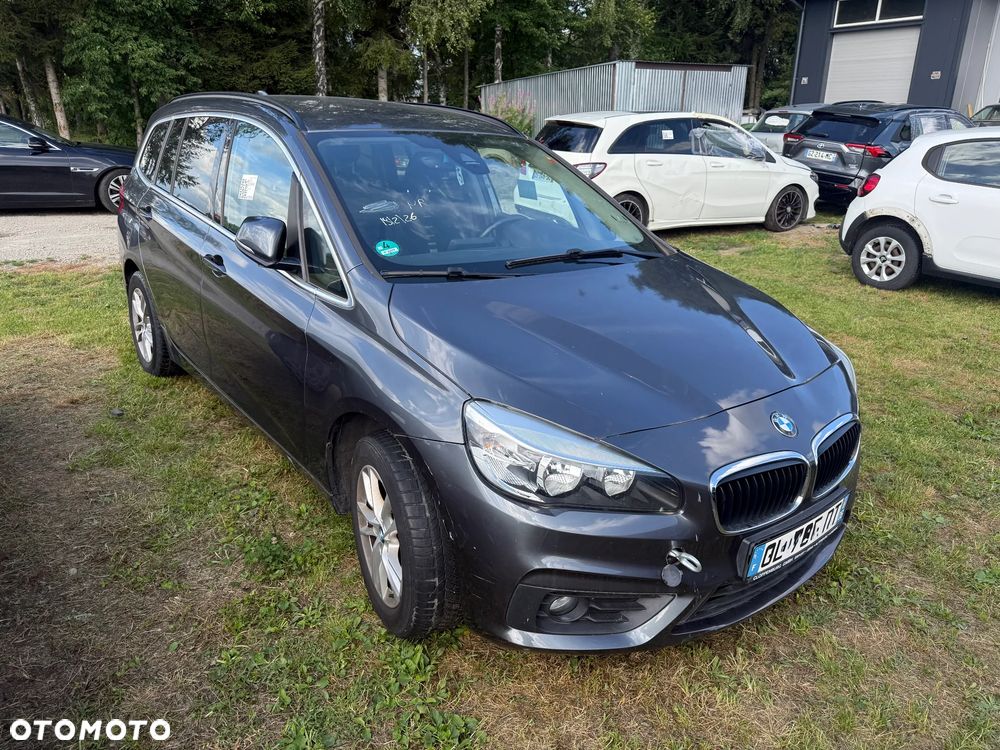 BMW Seria 2 218i - 8