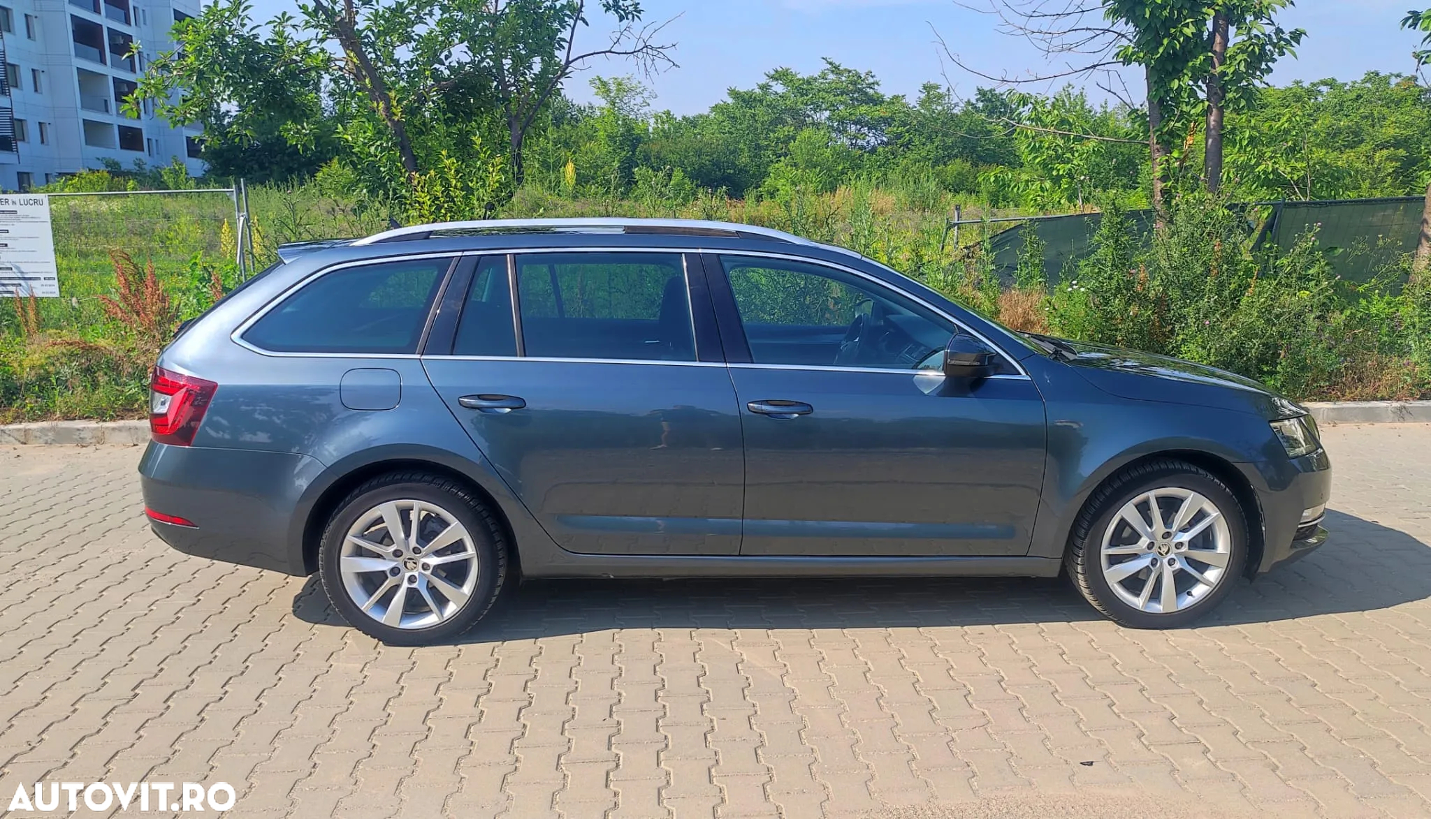 Skoda Octavia Combi Diesel 1.6 TDI Style - 6