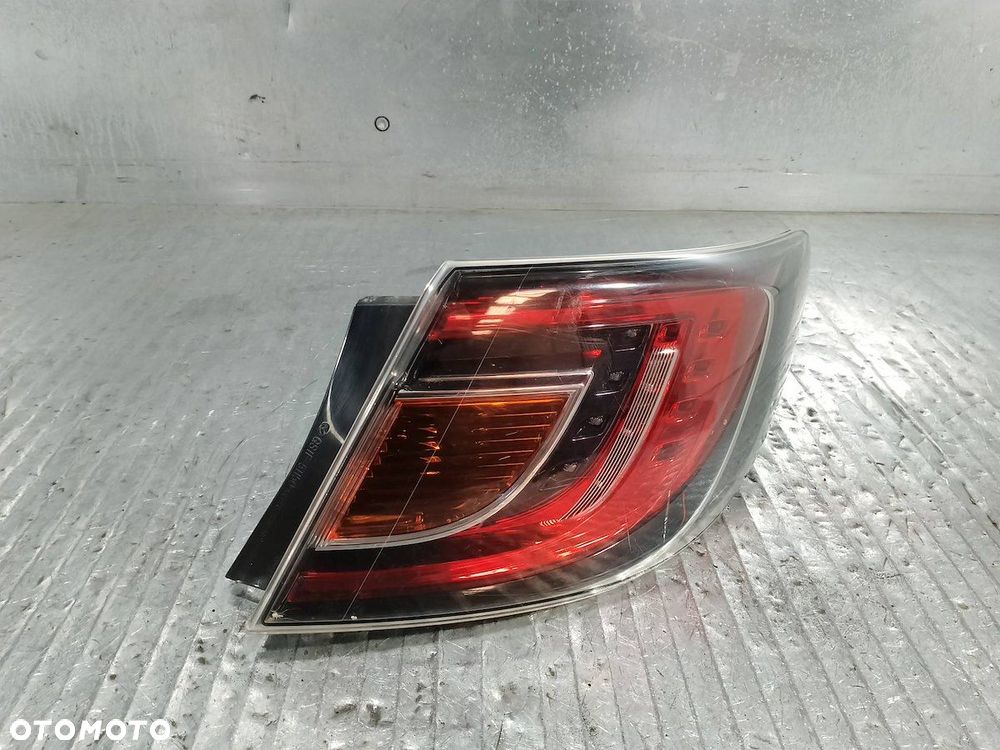 LAMPA TYLNA PRAWA MAZDA 6  GS1F-51150 220-41055 HATCHBACK - 1