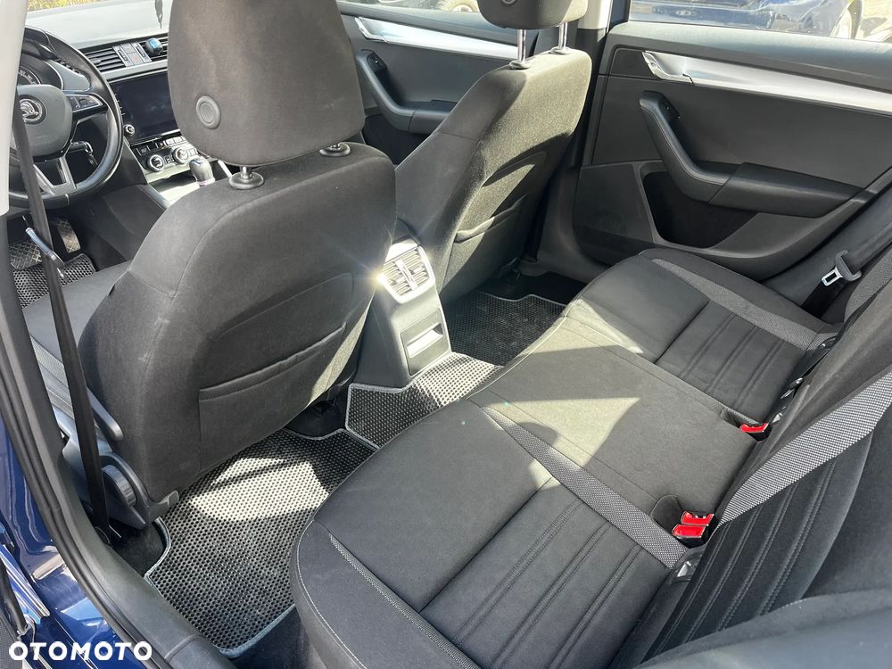 Skoda Octavia 1.8 TSI 4x4 Ambition DSG - 6