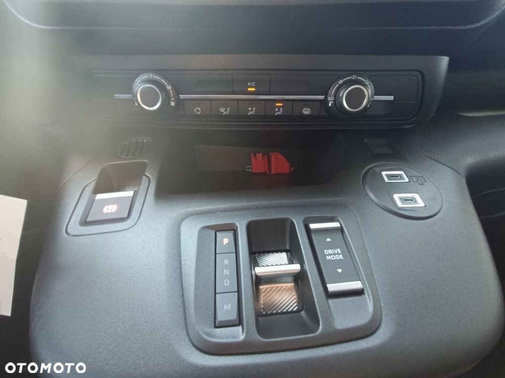 Opel COMBO - 22