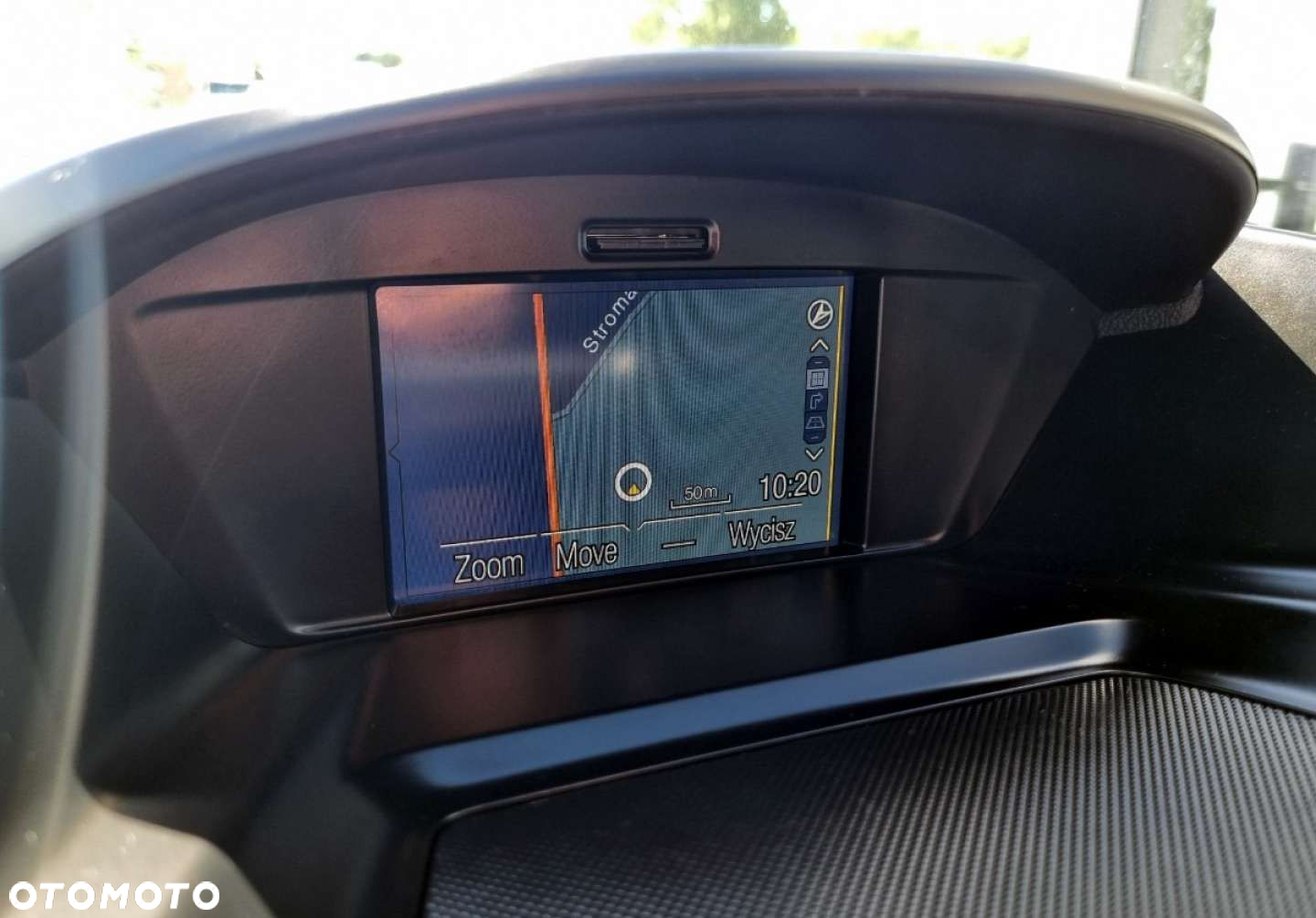 Ford Kuga - 10