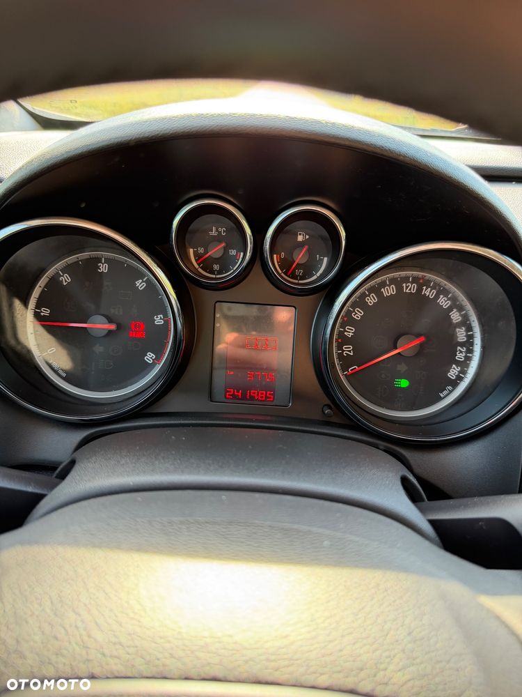 Opel Astra - 18