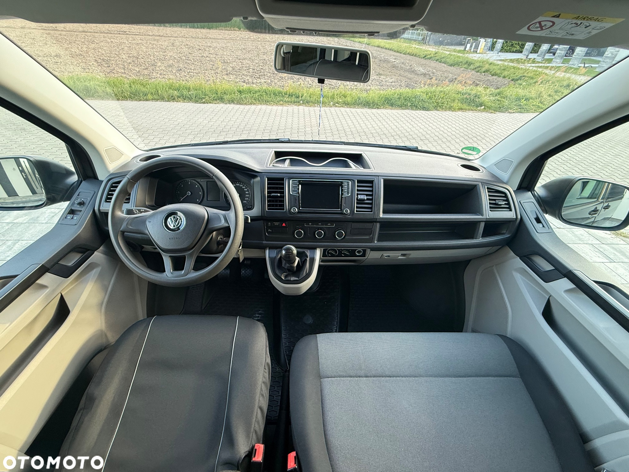 Volkswagen Transporter T6 TDI L1H1 - 14