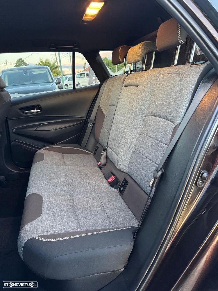 Toyota Corolla Touring Sports 1.8 Hybrid Trek - 21