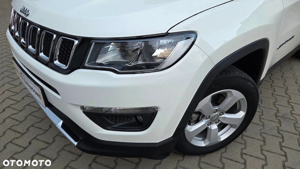 Jeep Compass 2.4I 4x4 Automatik Limited - 2