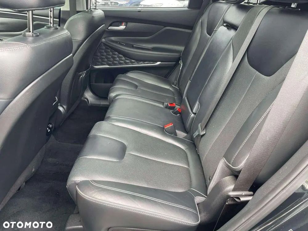 Hyundai Santa Fe - 10