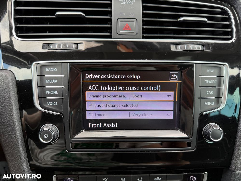 Volkswagen Golf 1.6 TDI DPF BMT Highline - 26