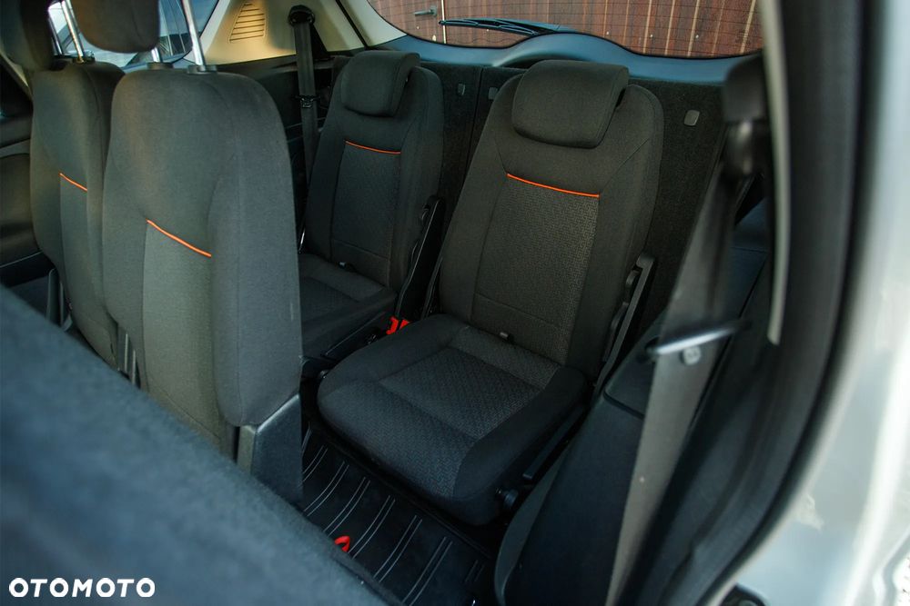 Ford S-Max 2.0 FF Titanium - 26