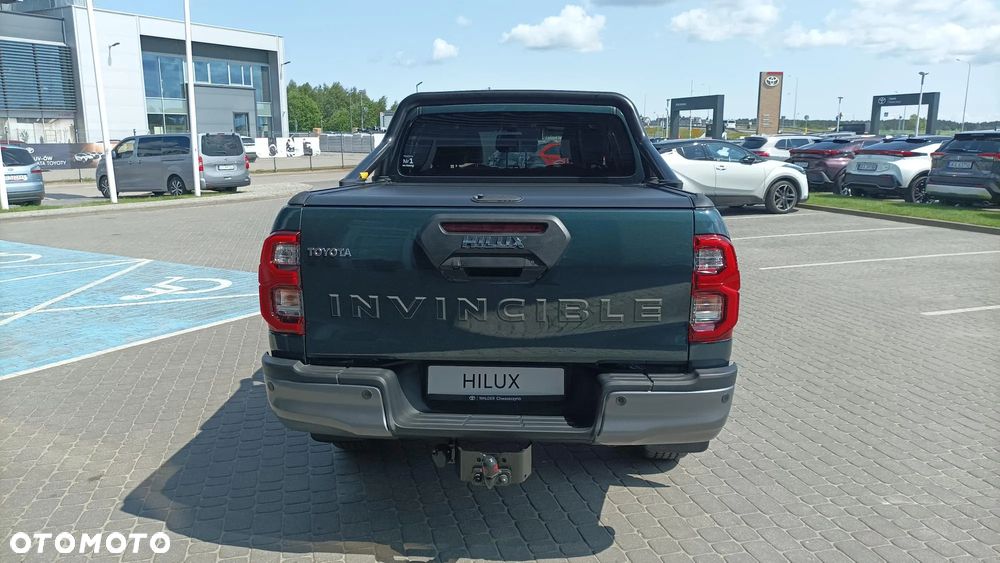 Toyota Hilux 2.8 D-4D Double Cab Invincible 4x4 - 10