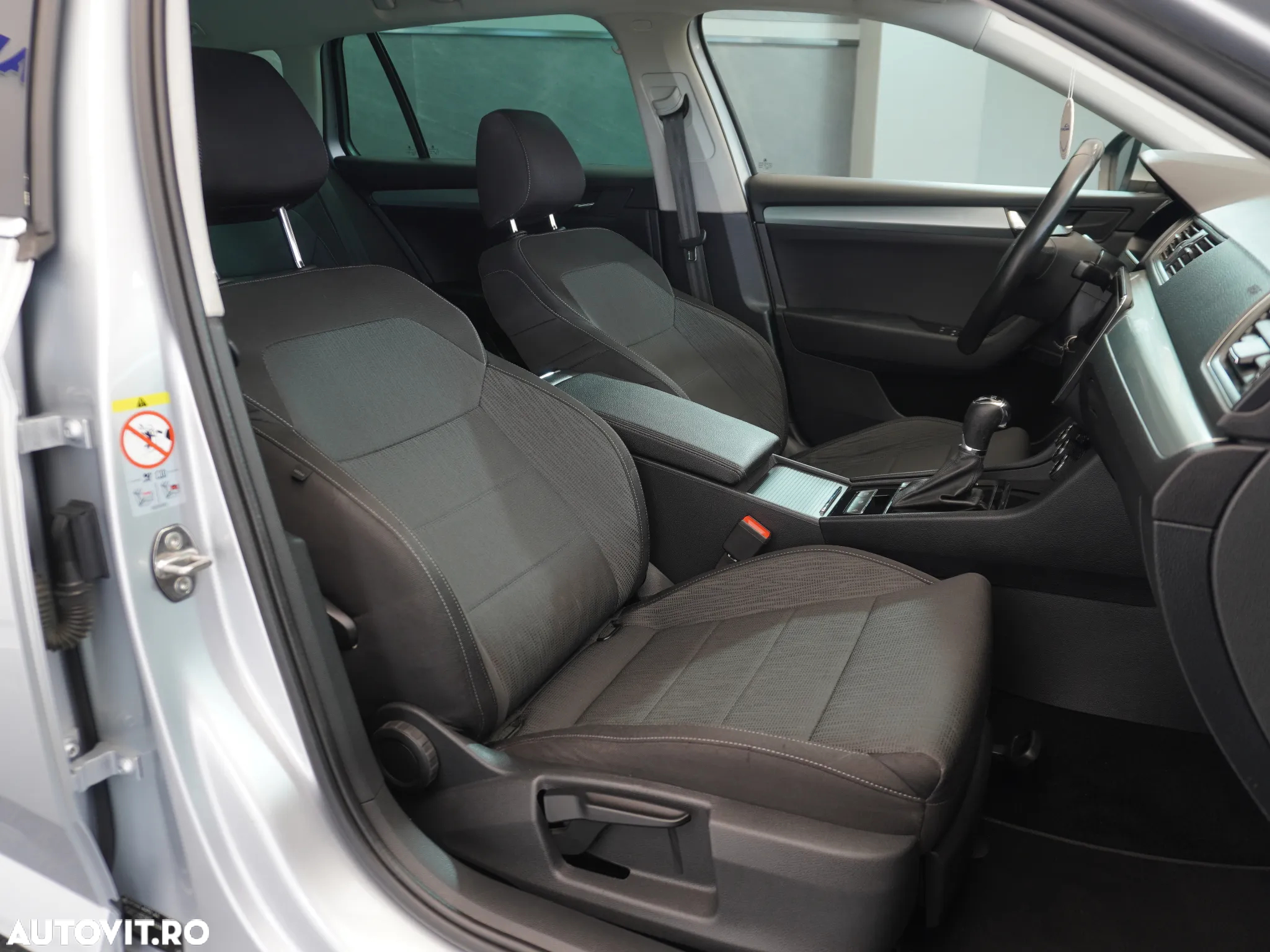 Skoda Superb 2.0 TDI 4X4 DSG Style - 11
