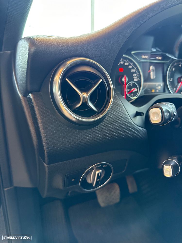 Mercedes-Benz A 180 d AMG Line Aut. - 21
