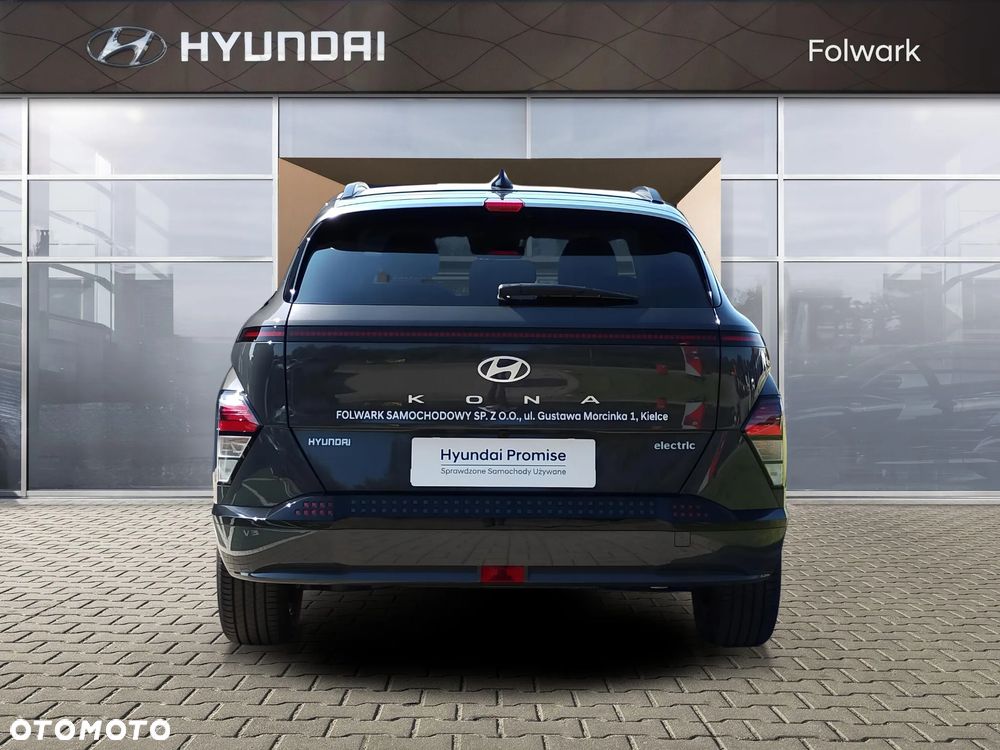 Hyundai Kona 65kWh Executive - 4