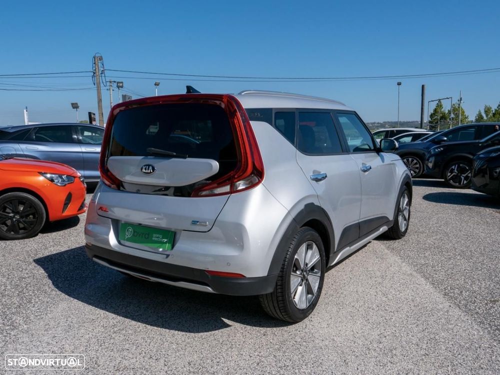 Kia e-Soul 64kWh - 17