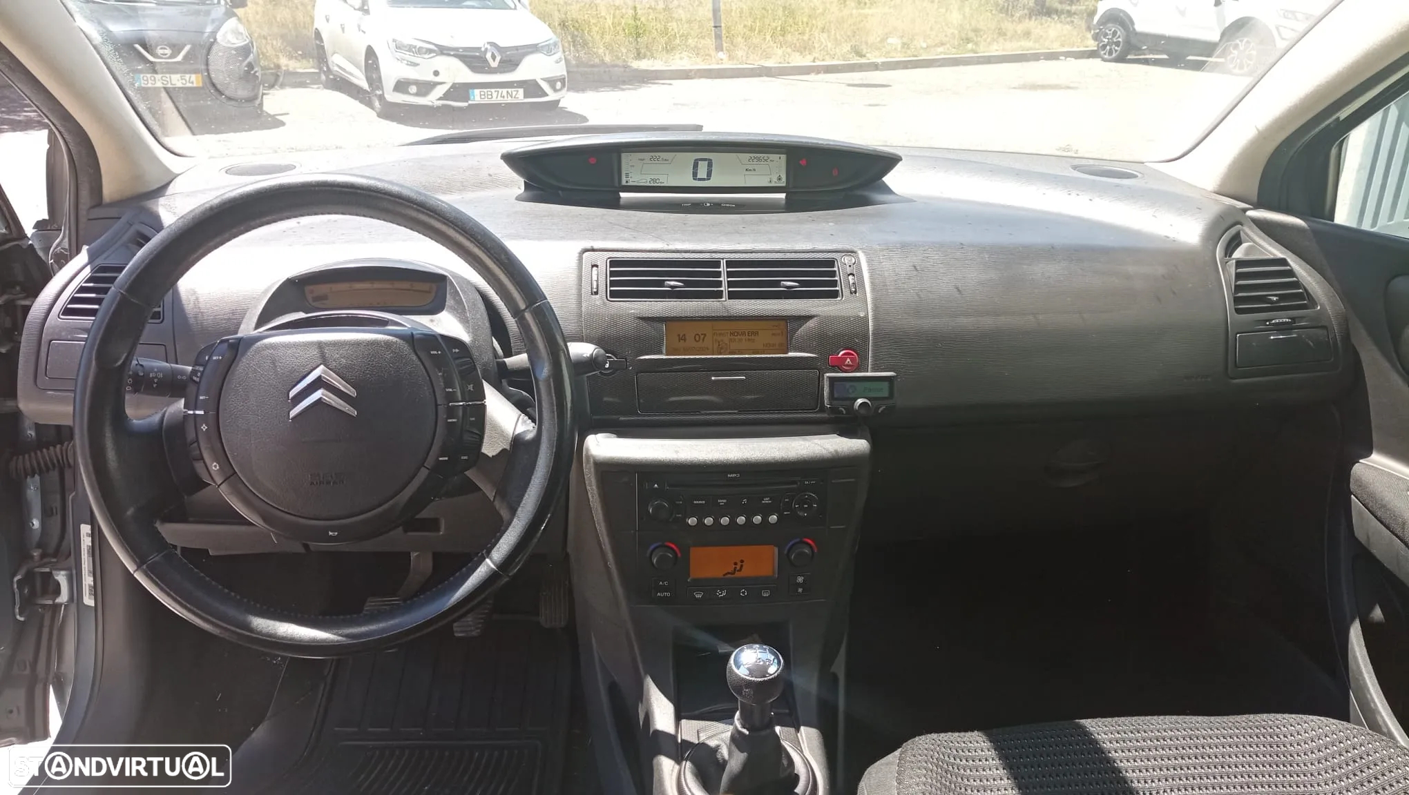 Citroën C4 1.6 HDi 110 Exclusive - 15