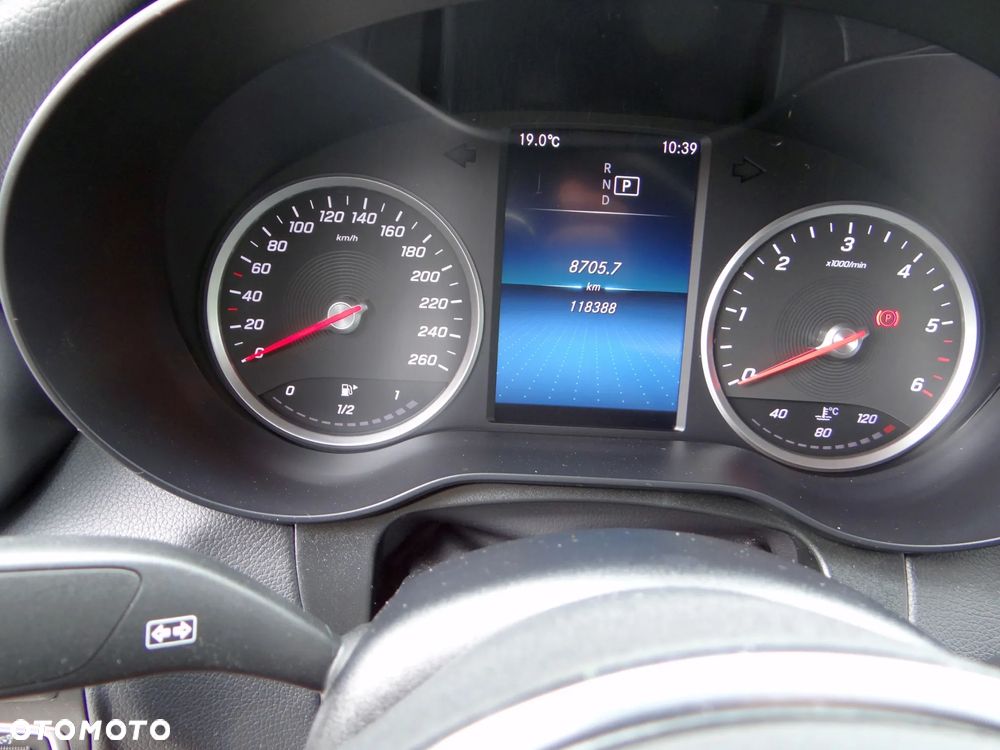 Mercedes-Benz GLC 200 d Business Edition - 15