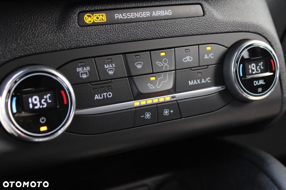 Ford Kuga - 19