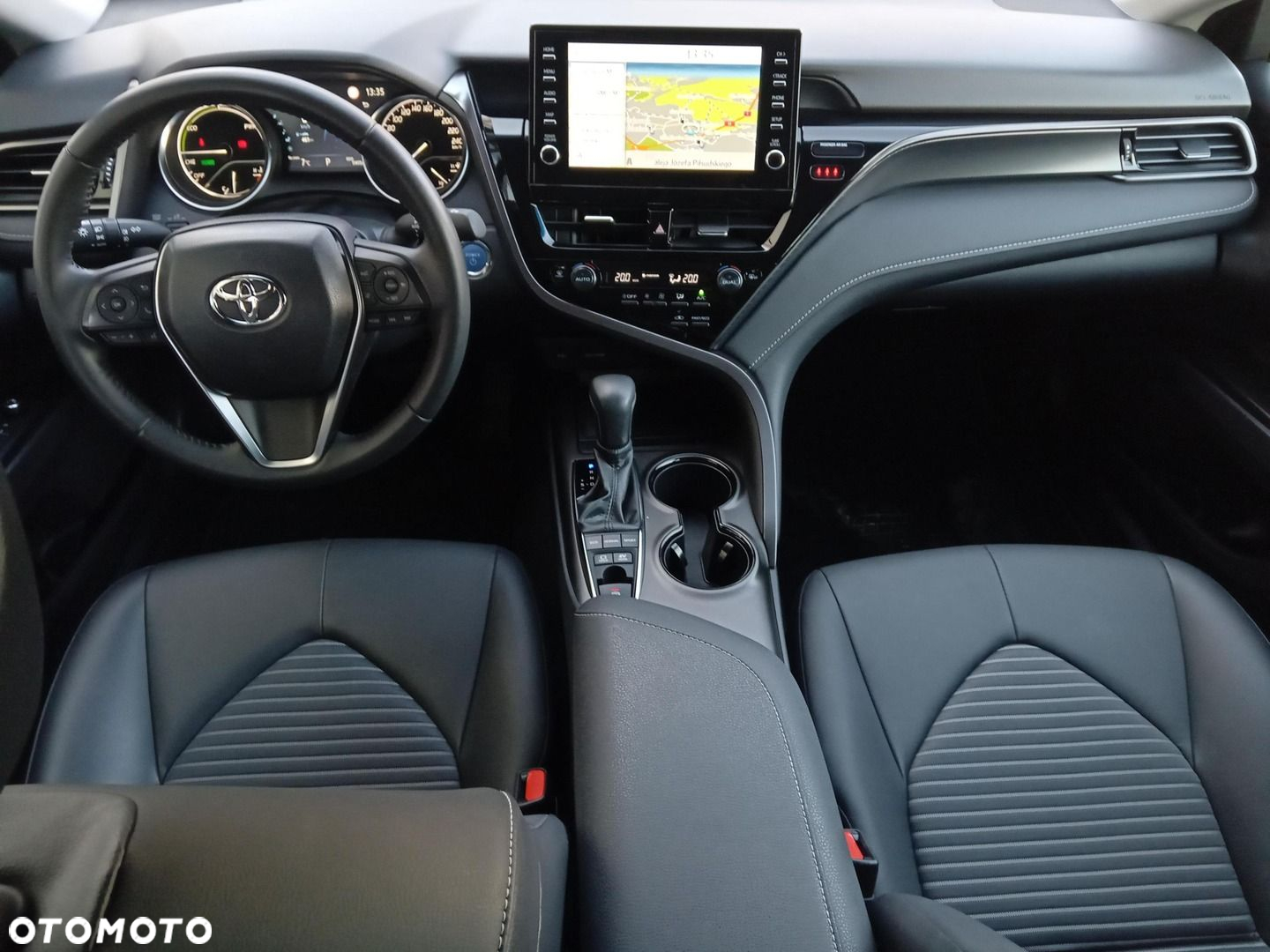 Toyota Camry - 15