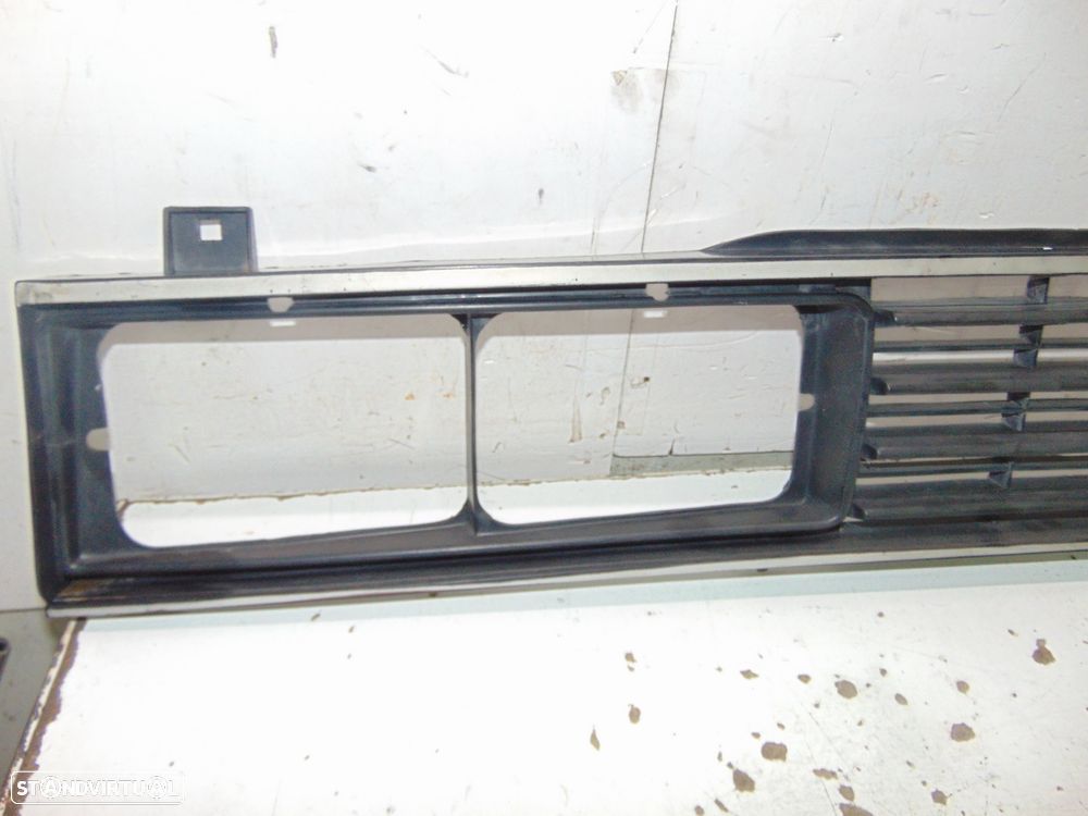 Datsun pick up grelha - 2