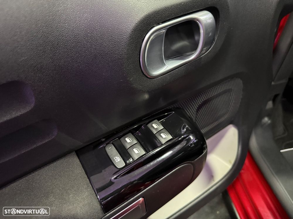 Citroën C3 1.2 PureTech Shine - 6
