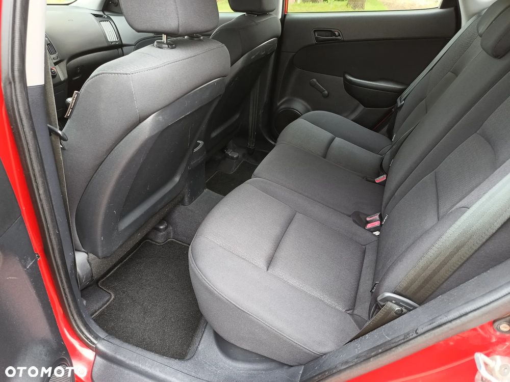 Hyundai i30 1.4 Blue Comfort - 22