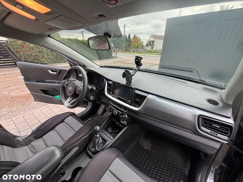 Kia Stonic - 8